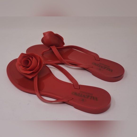 Valentino Garavani Women's Red Rose Jelly Flat Thong Sandals Italy 8 US / 38 EU - Picture 5 of 10